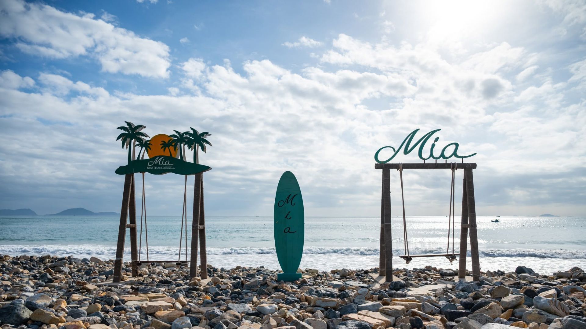 Mia Luxury Collection feature highlight